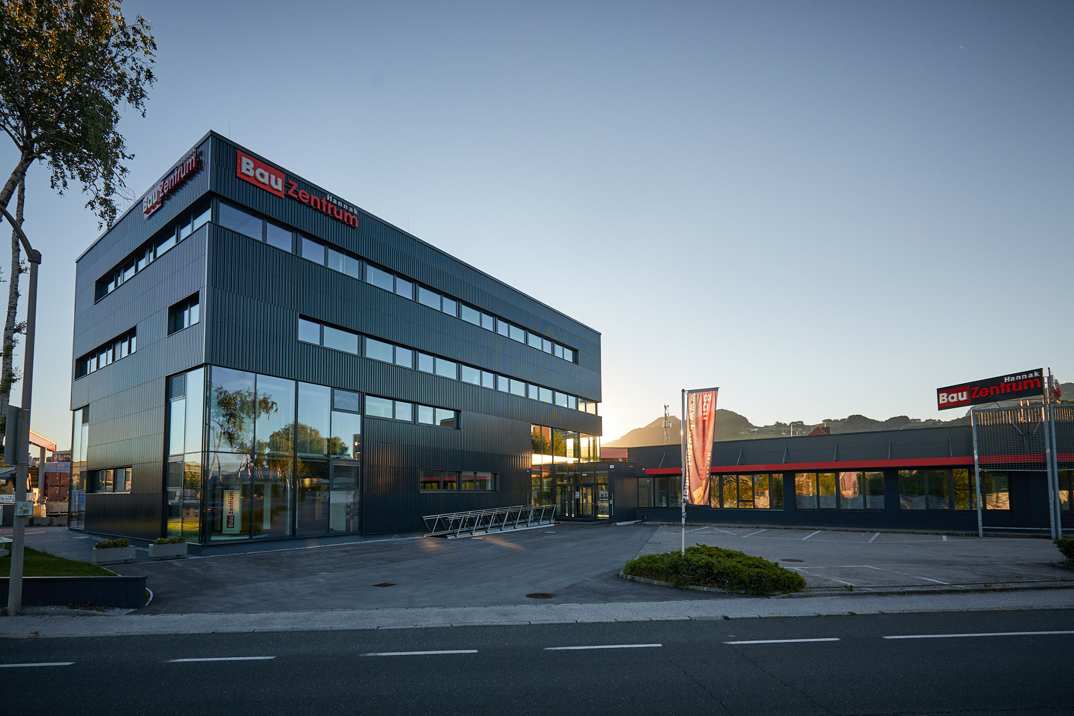 Aussenaufnahme Hannak Bauzentrum